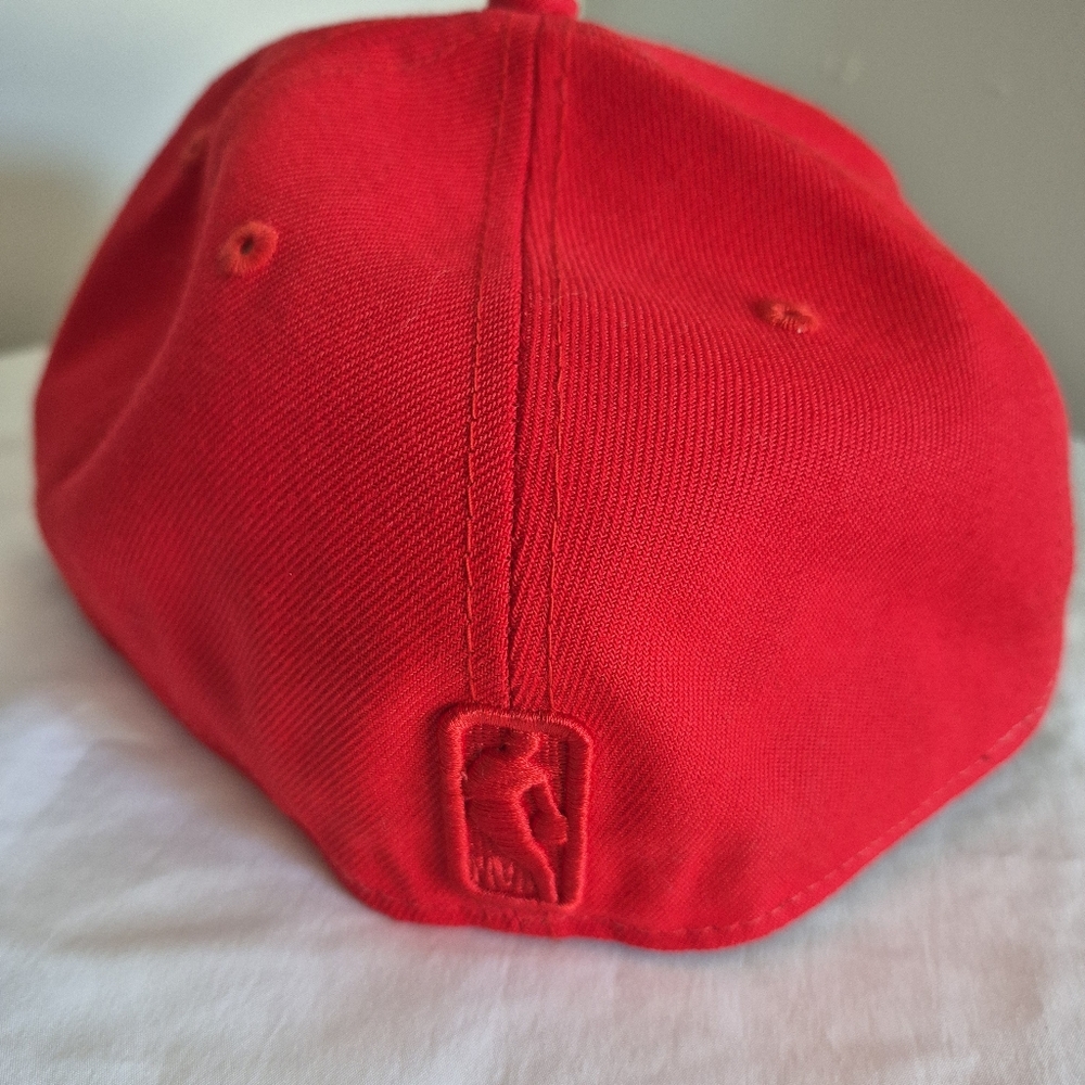 New Era Chicago Bulls Fitted Ball Cap 7 3/8 - Picture 4 of 6